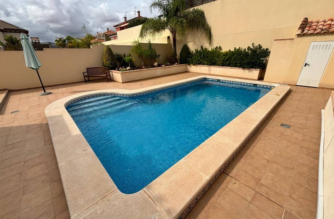 Revente - Maison / Villa individuelle - Torrevieja Centro - Torrevieja