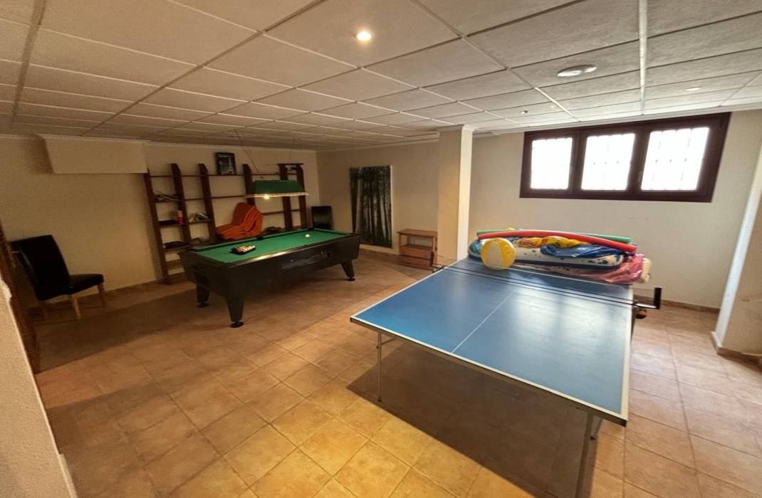 Revente - Maison / Villa individuelle - Torrevieja Centro - Torrevieja