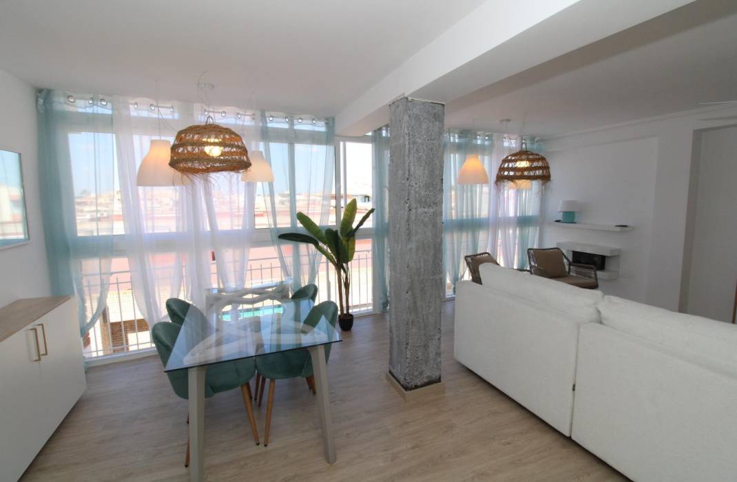 Revente - Penthouse - Lo Pagan - LA PUNTICA