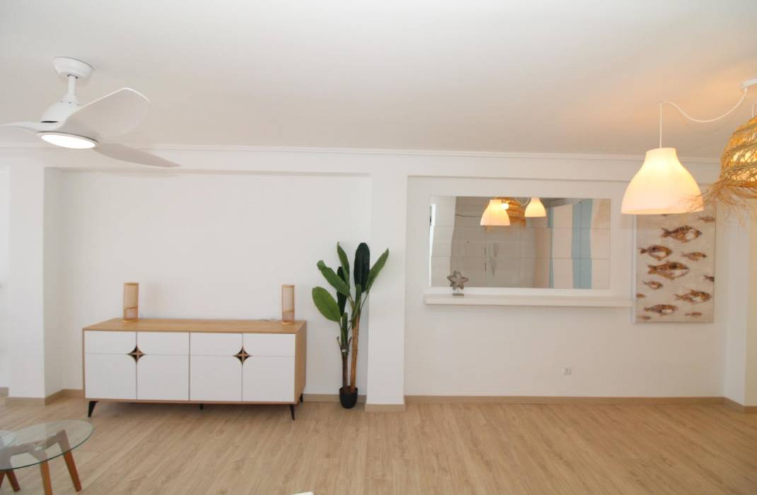 Revente - Penthouse - Lo Pagan - LA PUNTICA