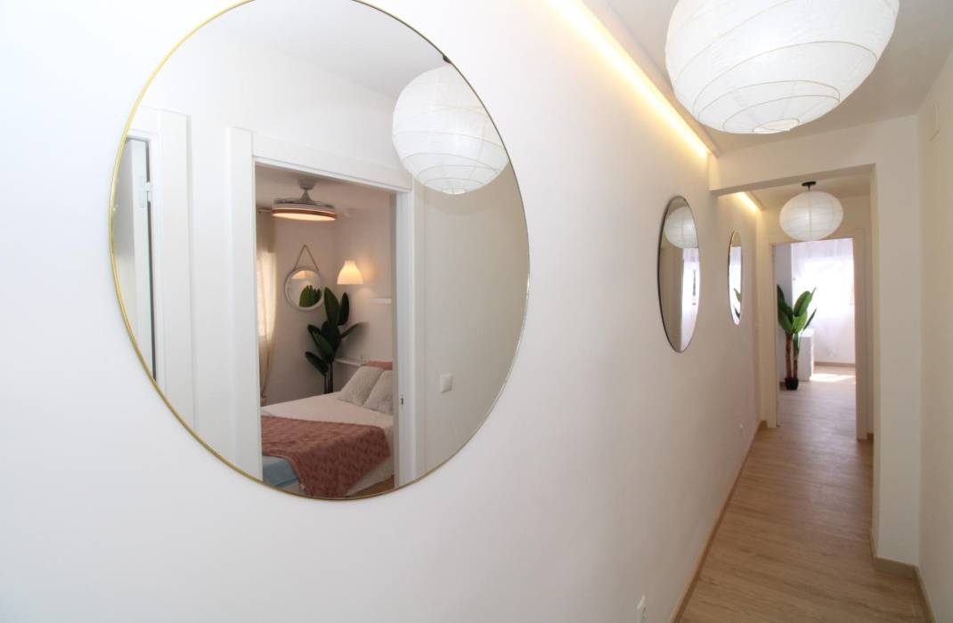 Revente - Penthouse - Lo Pagan - LA PUNTICA