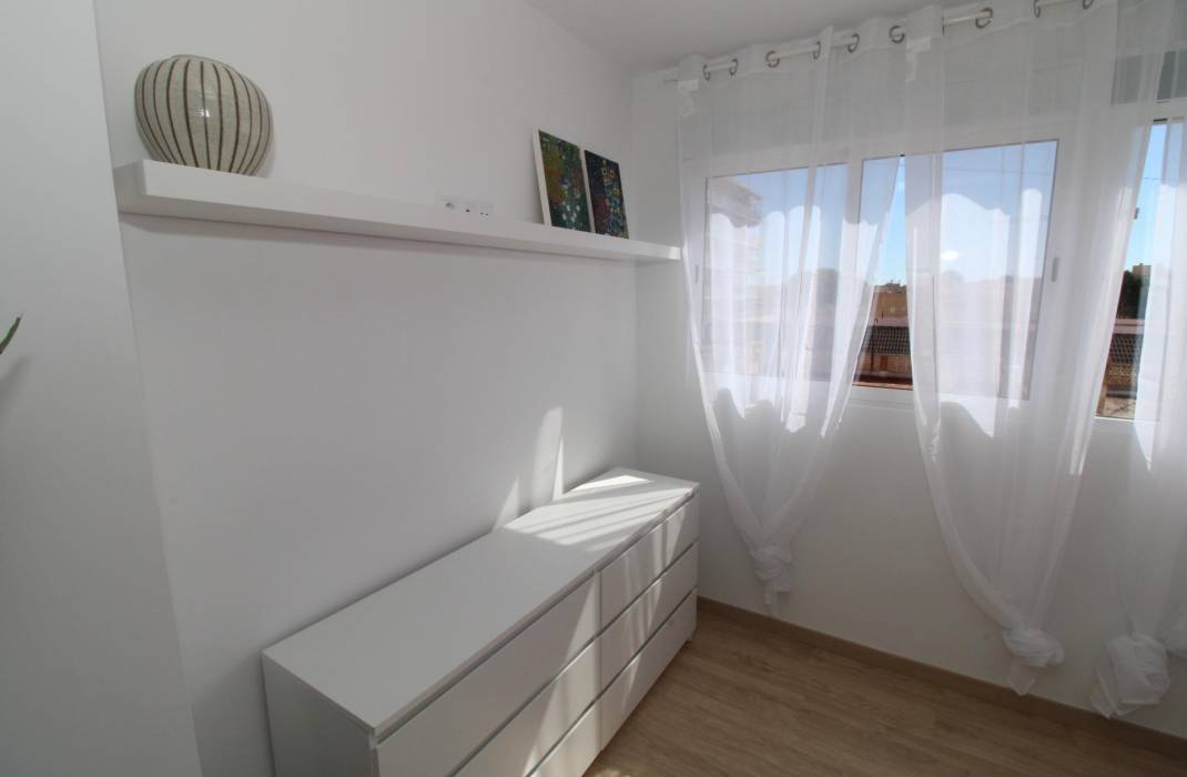 Revente - Penthouse - Lo Pagan - LA PUNTICA