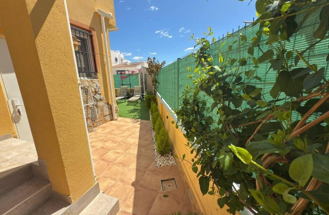 Revente - Terraced house - Orihuela Costa - Los Almendros-La Florida