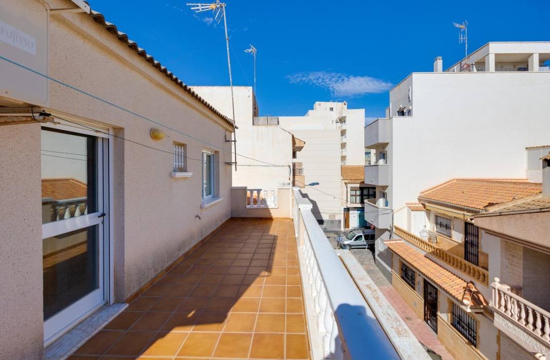 Revente - Terraced house - Torrevieja - Estacion de autobuses