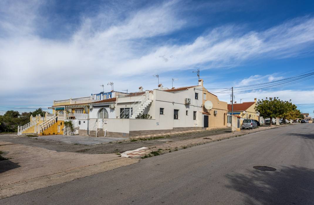 Revente - Townhouse - Torrevieja - Urbanización San Luis