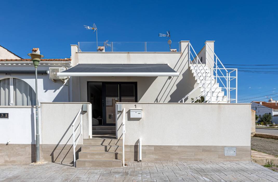 Revente - Townhouse - Torrevieja - Urbanización San Luis