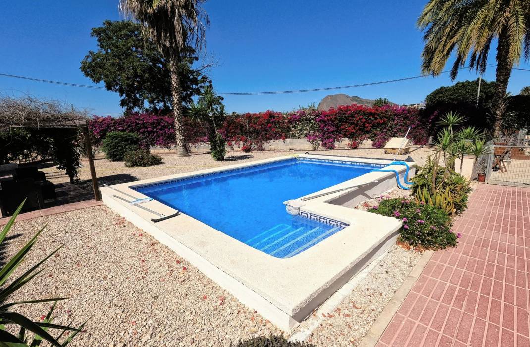 Revente - villa individuelle - Redovan