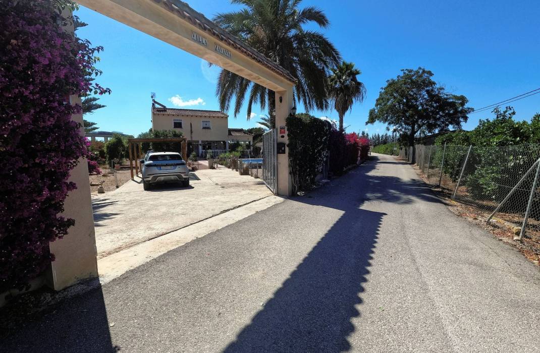 Revente - villa individuelle - Redovan