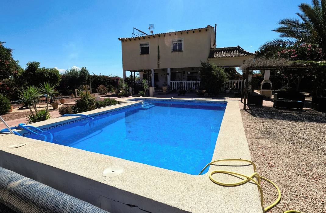 Revente - villa individuelle - Redovan