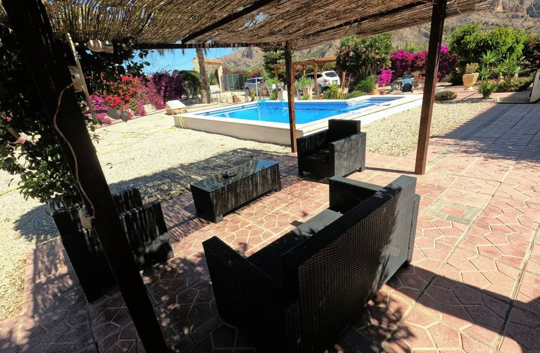 Revente - villa individuelle - Redovan