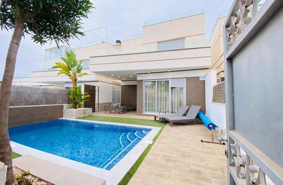 Revente - Villa - Orihuela Costa - Montezenia