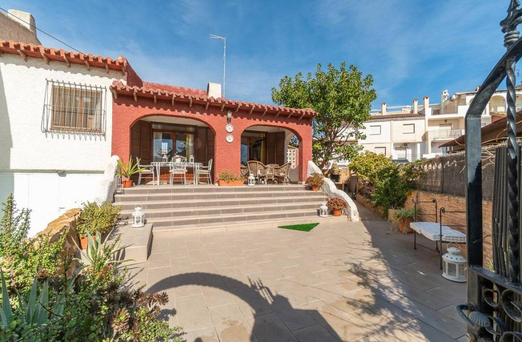 Revente - Villa - Orihuela Costa