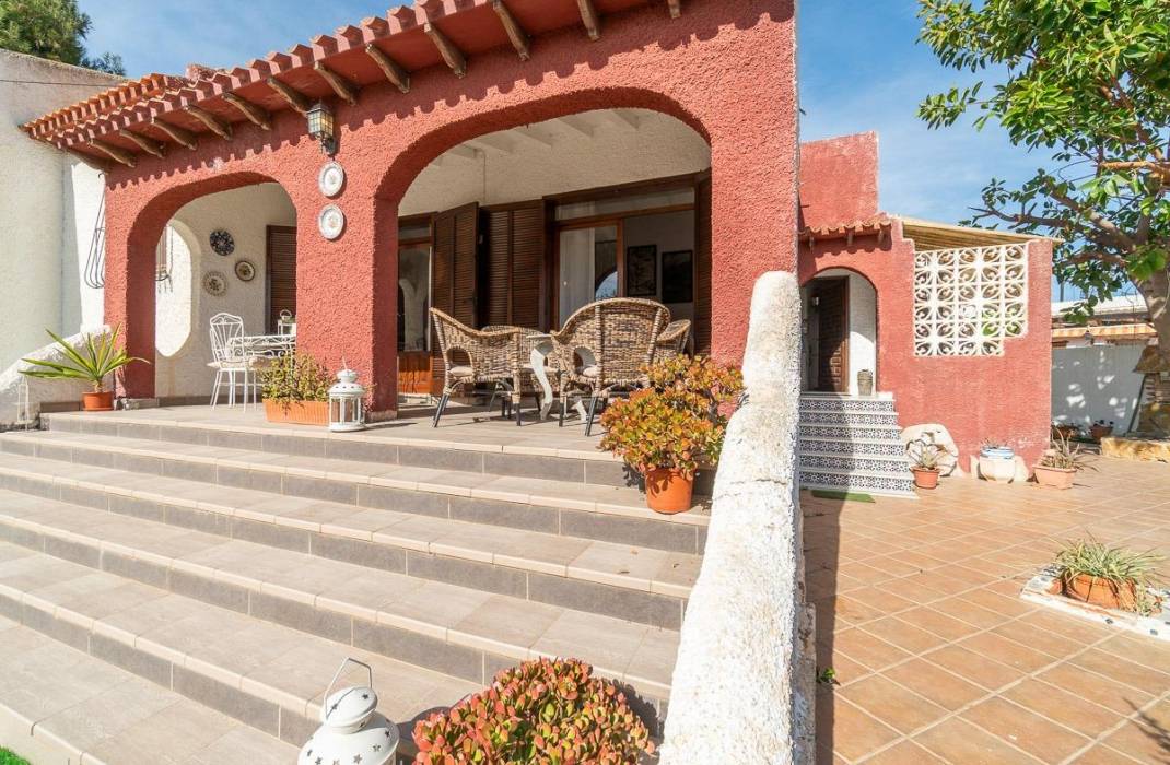 Revente - Villa - Orihuela Costa