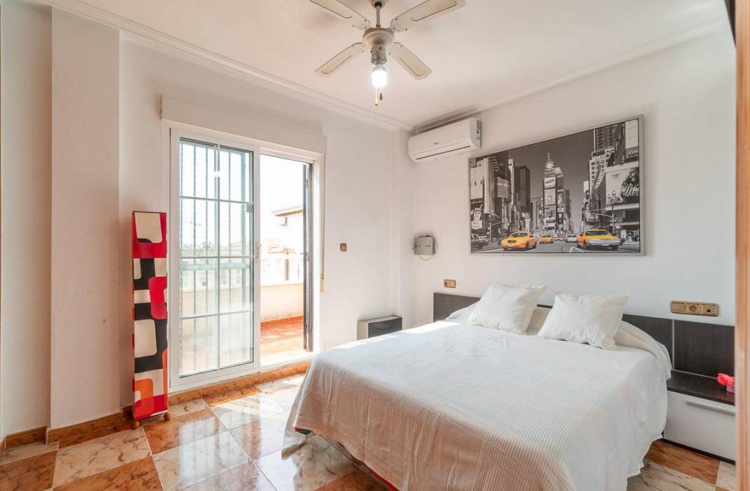 Revente - Villa - Orihuela Costa