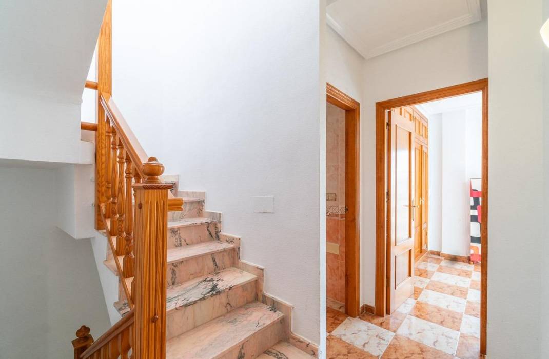 Revente - Villa - Orihuela Costa