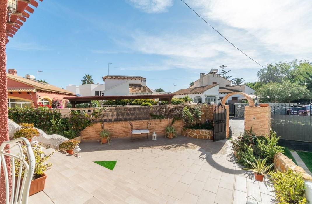 Revente - Villa - Orihuela Costa