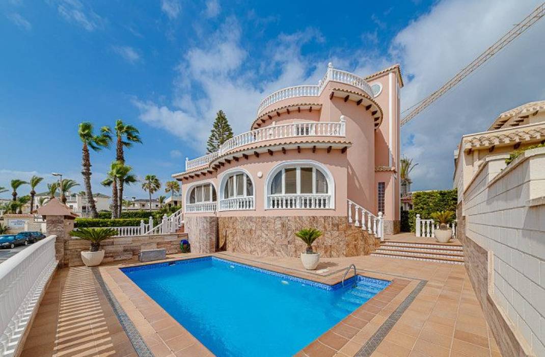 Revente - Villa - Orihuela Costa