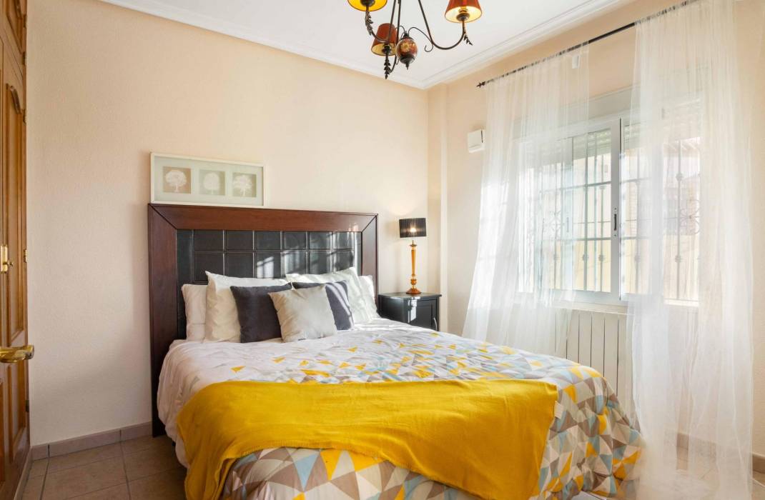 Revente - Villa - Orihuela Costa