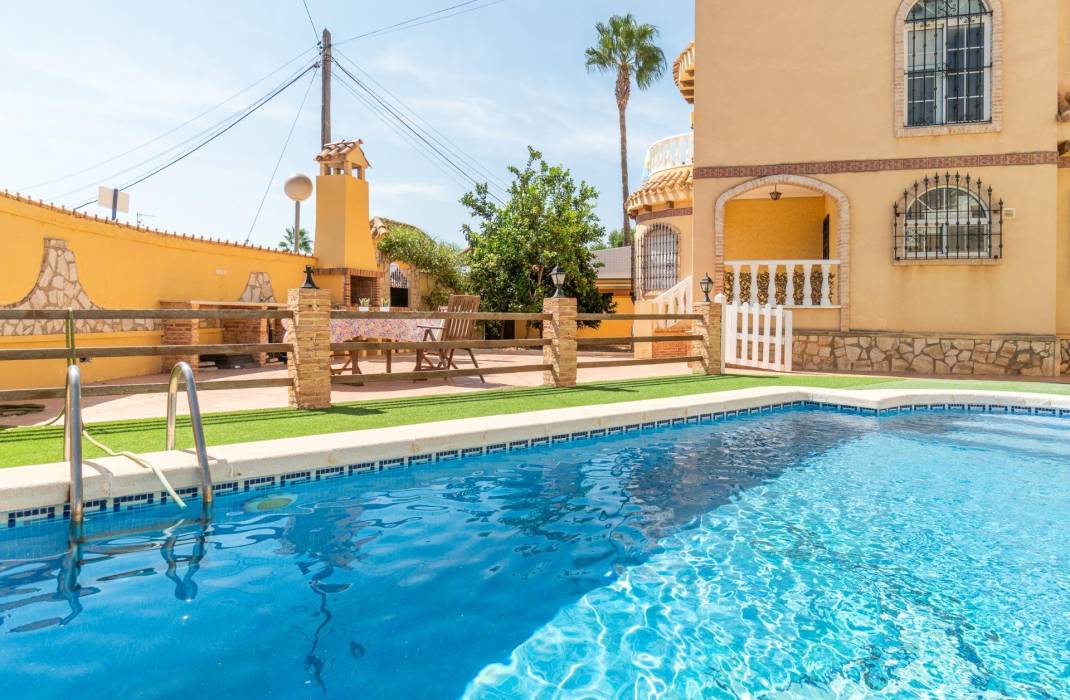 Revente - Villa - Orihuela Costa