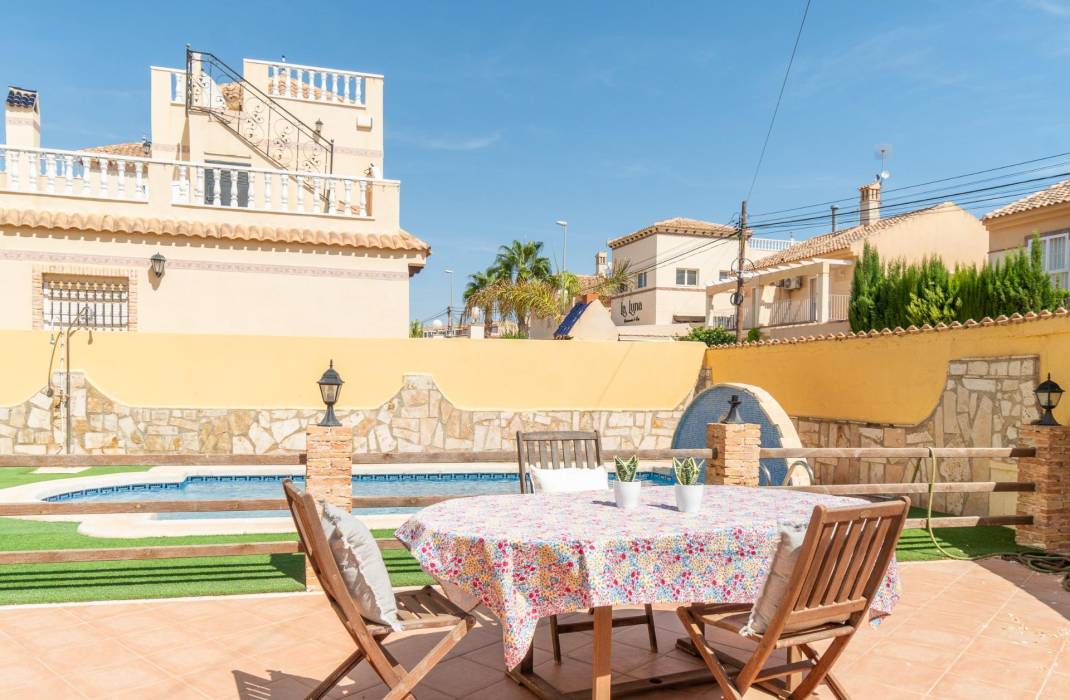 Revente - Villa - Orihuela Costa