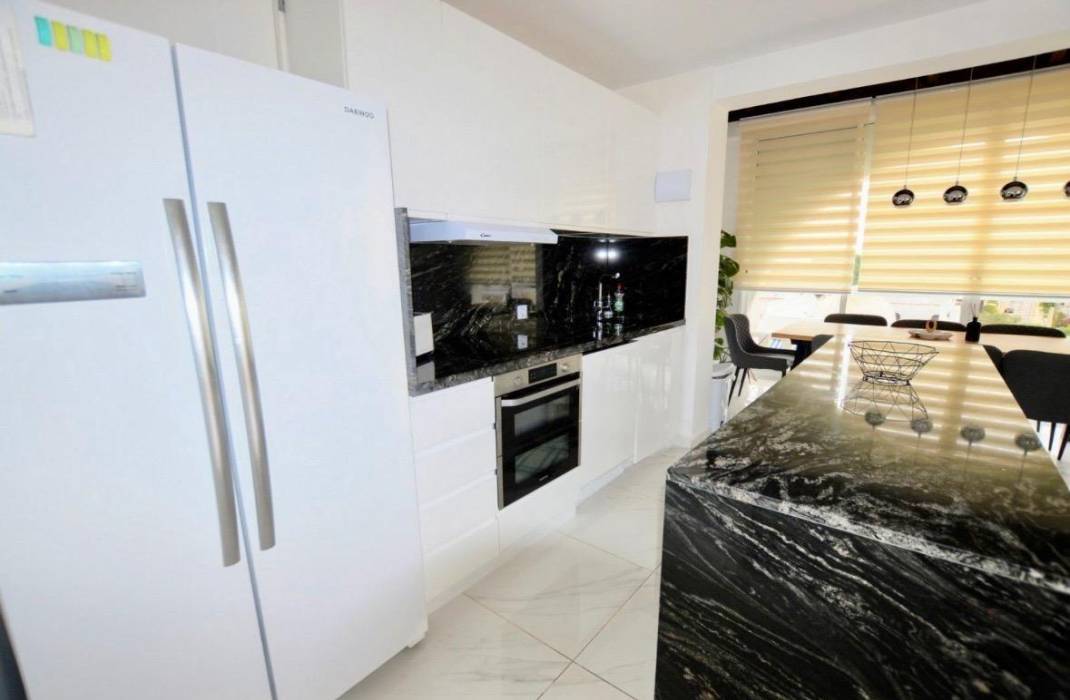 Revente - Villa - Orihuela Costa