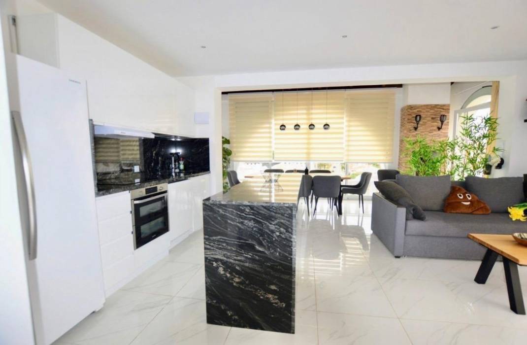 Revente - Villa - Orihuela Costa