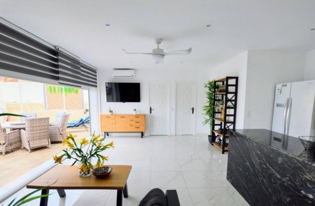 Revente - Villa - Orihuela Costa