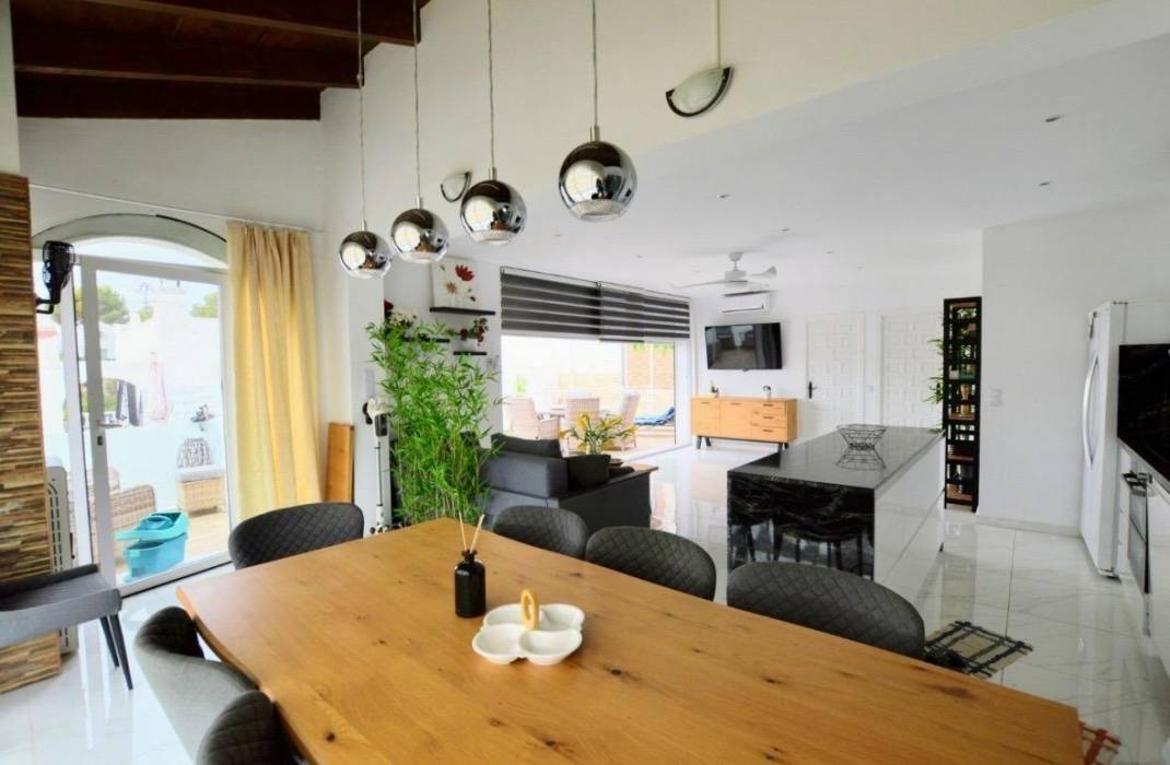 Revente - Villa - Orihuela Costa