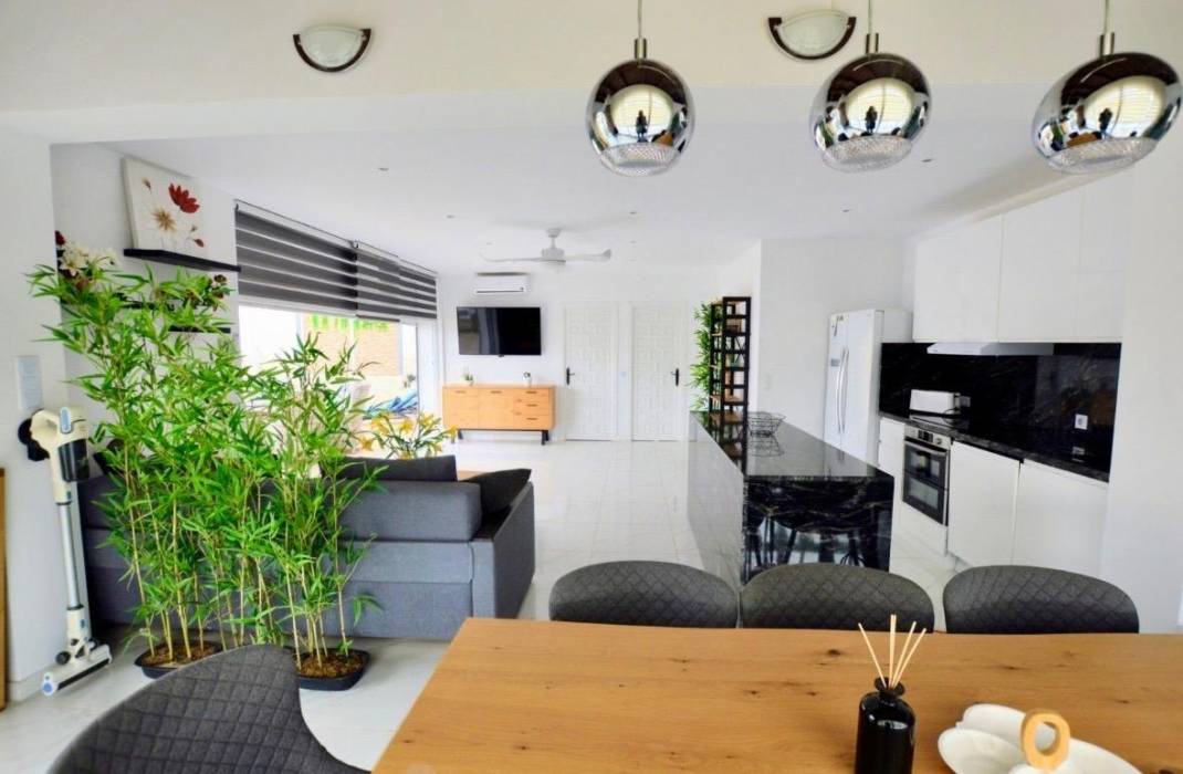 Revente - Villa - Orihuela Costa
