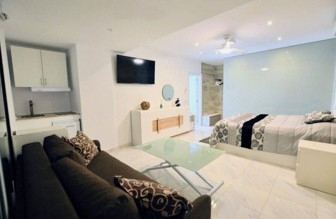 Revente - Villa - Orihuela Costa