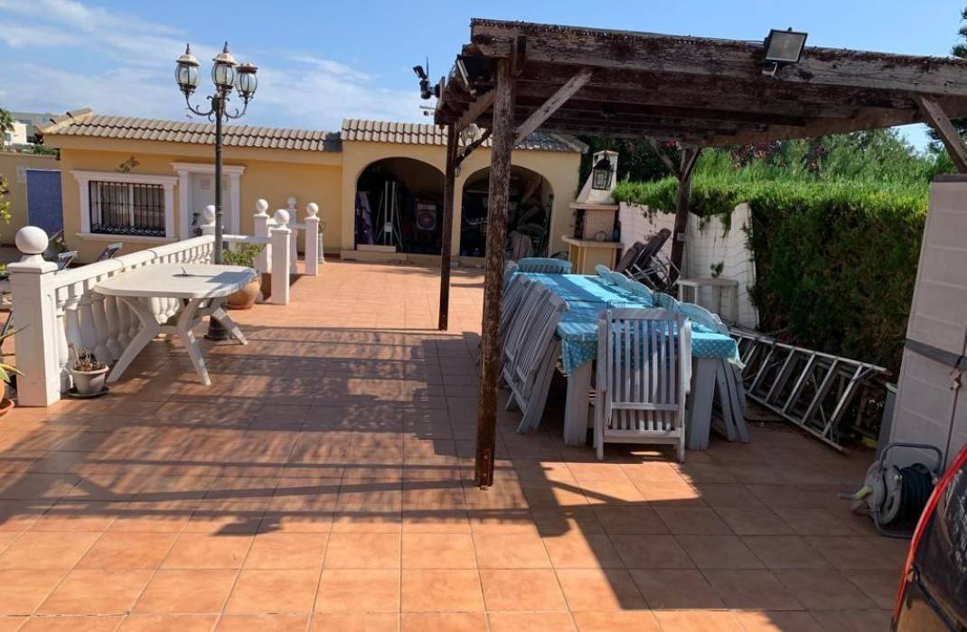 Revente - Villa - Torrevieja - Los altos