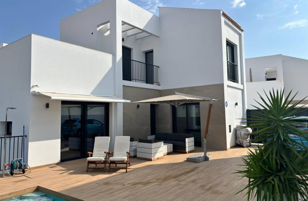 Revente - Vrijstaand Huis / Villa - Ciudad Quesada