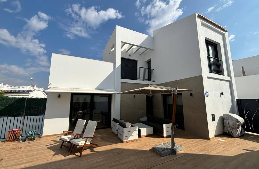 Revente - Vrijstaand Huis / Villa - Ciudad Quesada