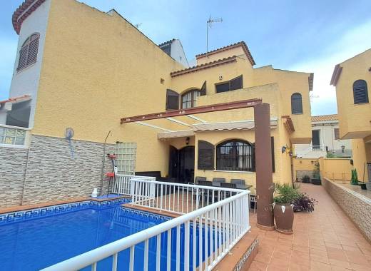 Semi Detached Villa - Resale - Torrevieja - Torrevieja