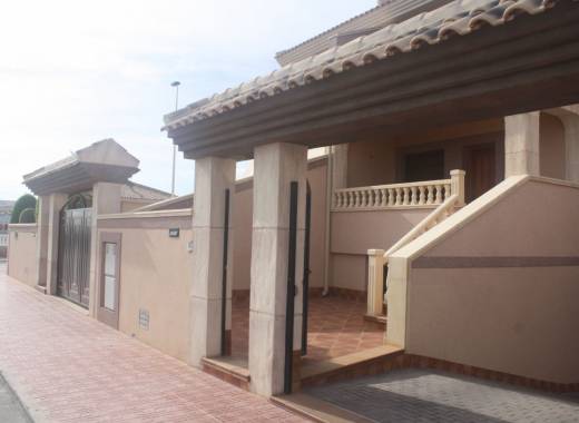 Terraced house - Nueva construcción  - Torrevieja - Los altos