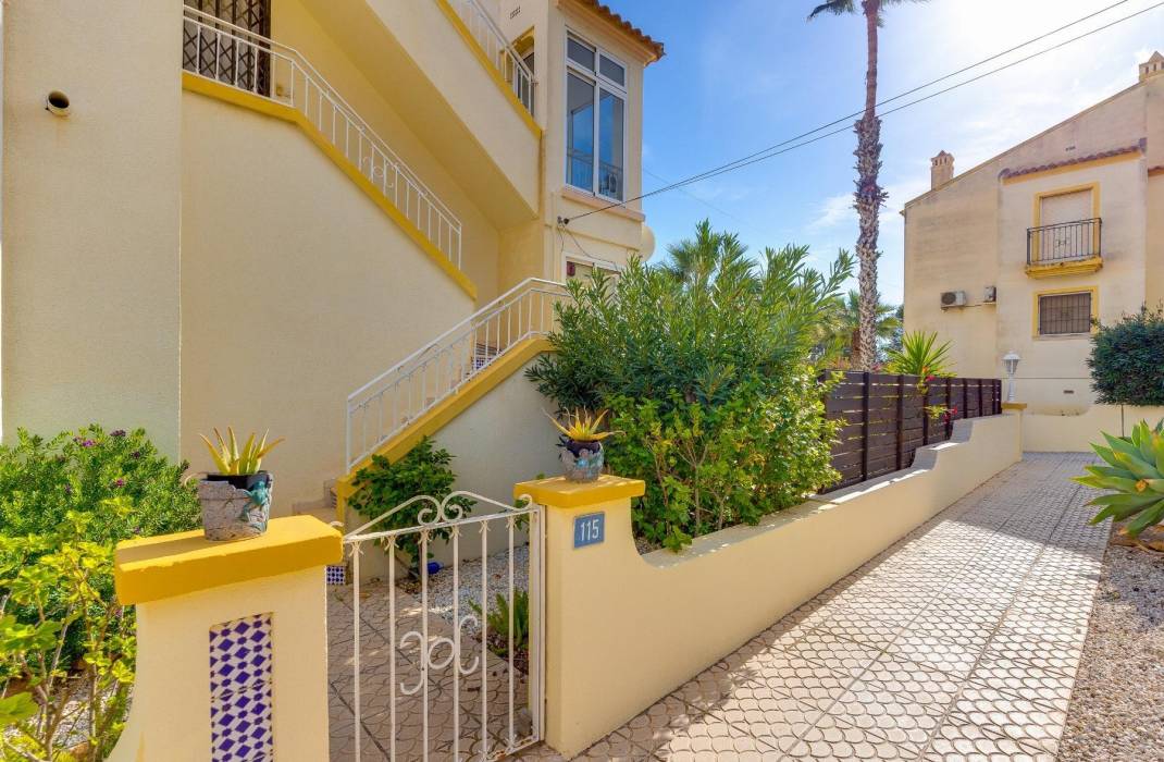 Venta - Bungalow - Orihuela Costa - Villamartin