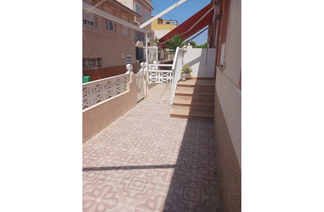 Venta - Bungalow - San Fulgencio - Oasis