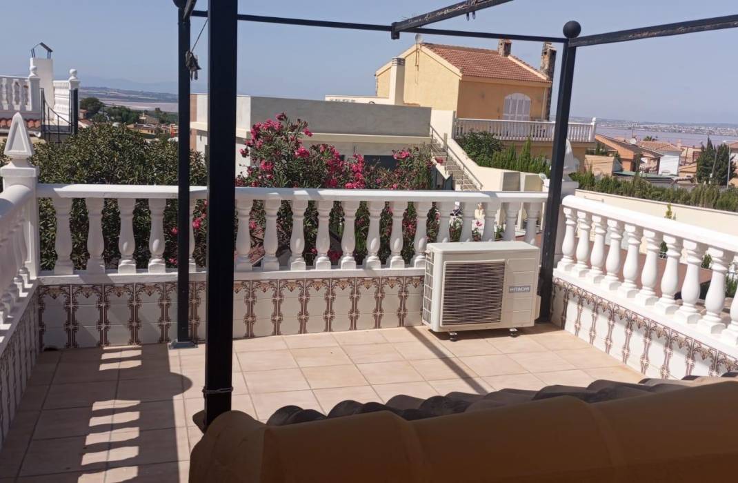 Venta - Bungalow - Torrevieja - Los altos