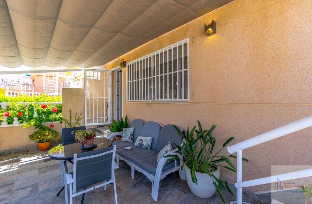 Venta - Bungalow - Torrevieja - Los altos