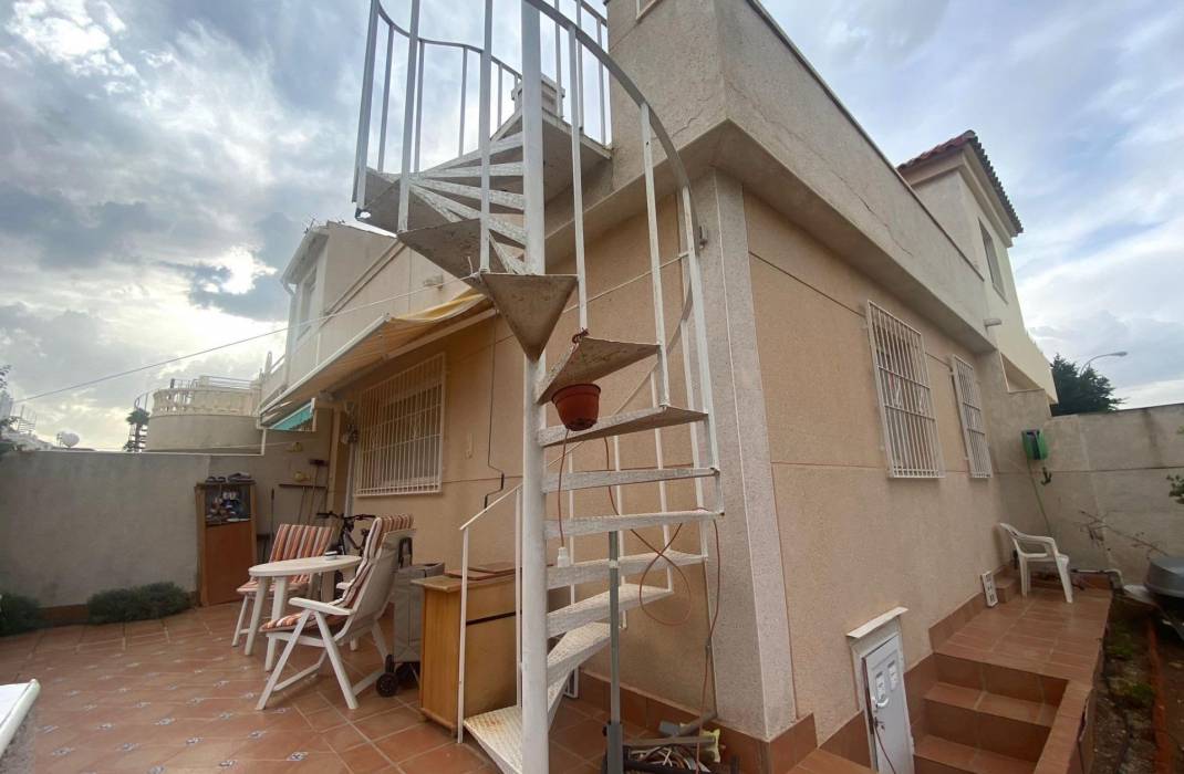 Venta - Bungalow - Torrevieja - Los altos