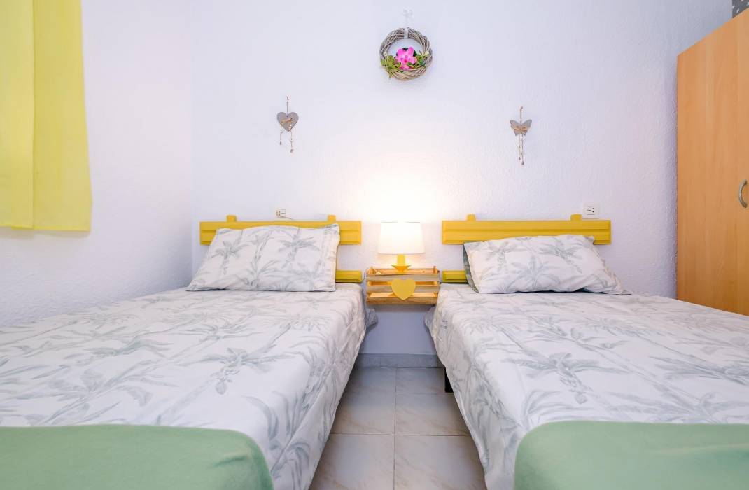 Venta - Bungalow - Torrevieja - Playa de los Naufragos