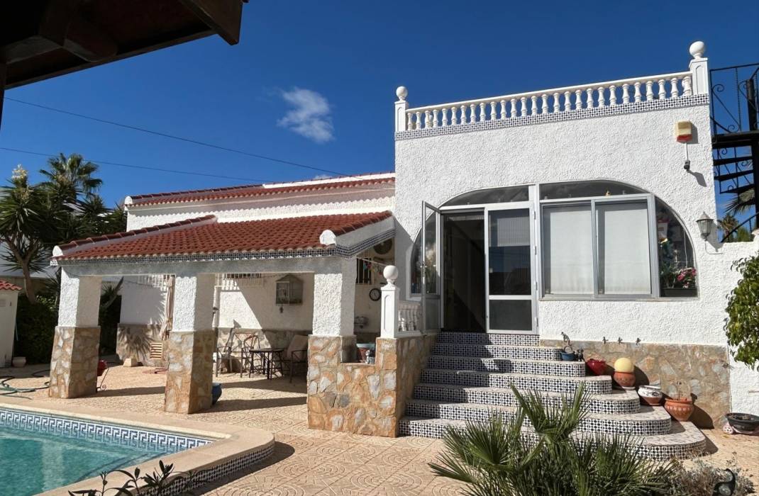 Venta - Casa / Chalet independiente - Ciudad Quesada