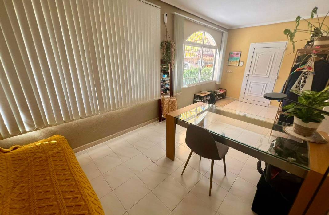 Venta - Casa / Chalet independiente - Ciudad Quesada
