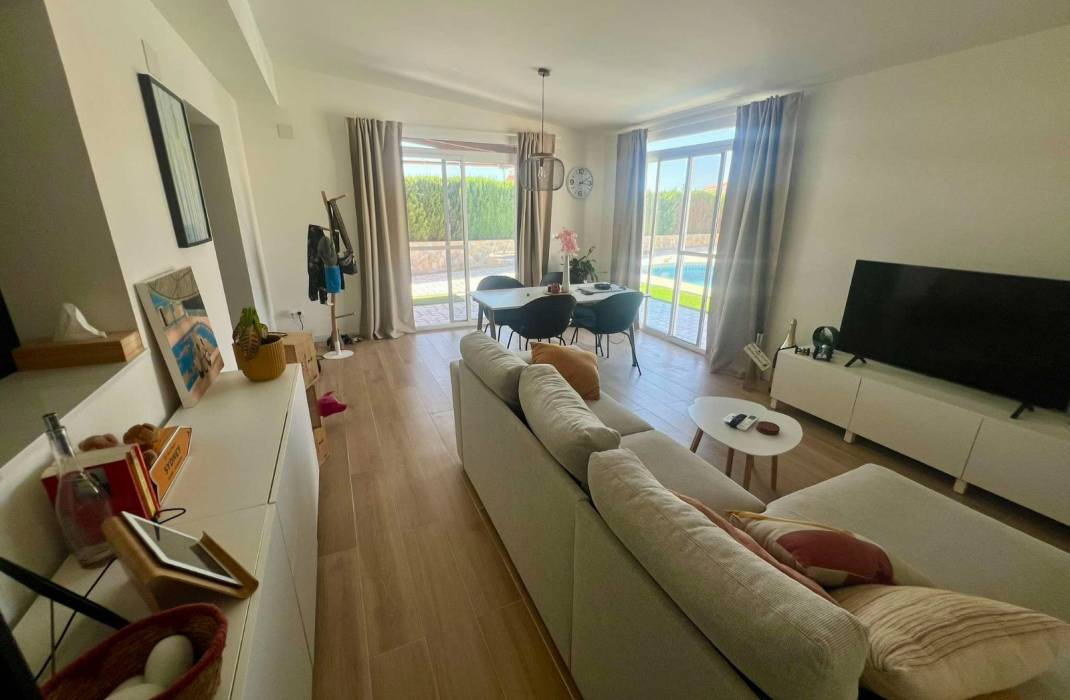 Venta - Casa / Chalet independiente - Ciudad Quesada