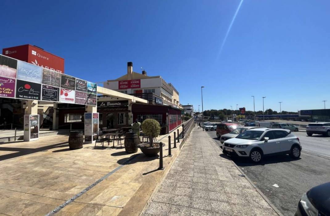 Venta - commercial - Dehesa de Campoamor