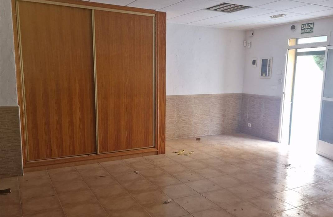 Venta - commercial - Orihuela - Adolfo Calavarana