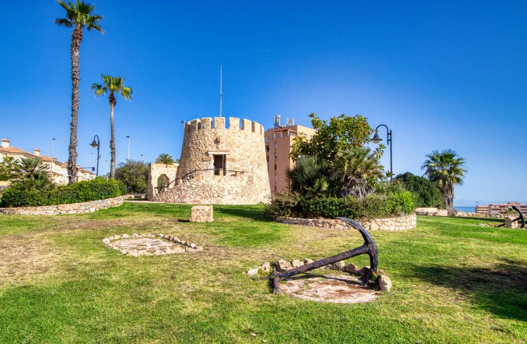 Venta - Garaje - Torrevieja
