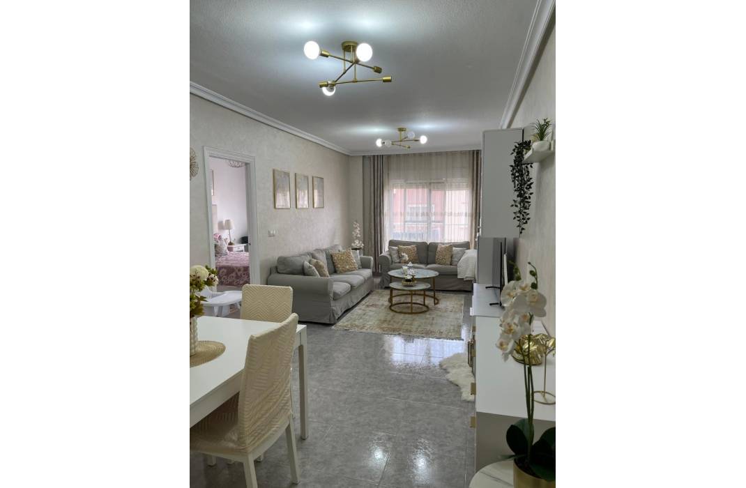 Venta - Piso - Los Montesinos