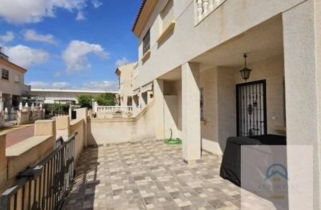 Venta - Terraced house - Torrevieja - La Siesta - El Salado - Torreta