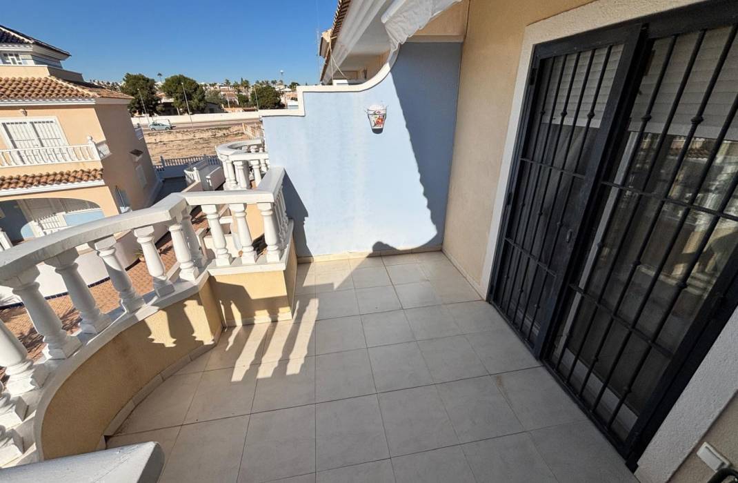 Venta - Townhouse - Ciudad Quesada - Ciudad Quesada - Doña Pepa